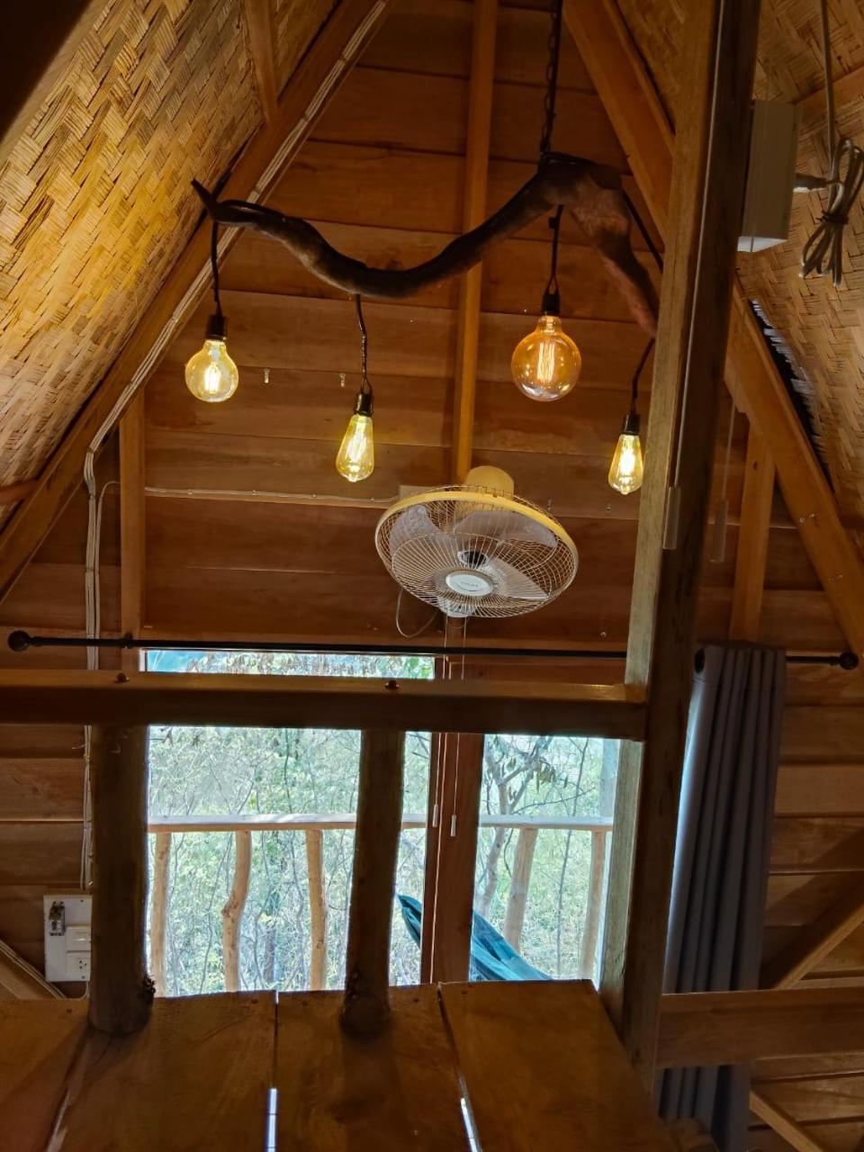 Fandee Island Treehouses & Ziplines - Tad Lo, Bolaven Loop Pakse Ban Kiangtat ภายนอก รูปภาพ